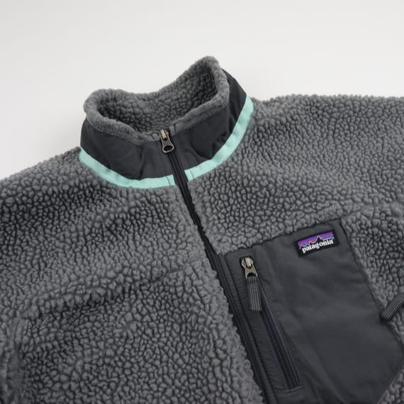 Vintage Y2K Patagonia Retro-X Deep Pile Windproof Fleece Jacket Kids Boys Girl Unisex Size Medium 10-12 Gray Blue Full Zip Spring Sweatshirt View 4