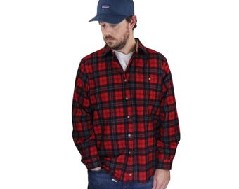 Vintage 90s Y2K Pendleton Ombre Boyd Shadow Plaid Virgin Wool Board Shirt Womens Large Red Long Sleeve Boyfriend Button Down Hunting Flannel