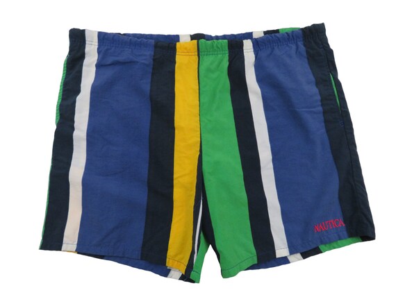 85 SLIM FIT SHORT IN SIGNAL FLAG PRINT  Nautica