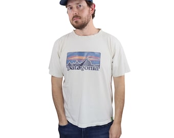 トップス patagonia 90s ORGANIC COTTON SHIRTS Vintage 90s Patagonia Mountains T Shirt Orange Beneficial Ts