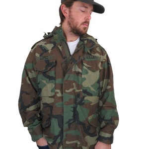 Vintage US Army Jacket 70s 80s Cold Weather Field Camouflage Military M-65 Green Alpha Mens Medium With Liner Insulated Woodland Camo Coat