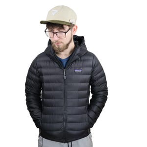 Patagonia 800 Fill Goose Down Sweater Puffer Hoody Jacket Coat Parka Mens XS Small Black Hooded Ski Alpine Hiking Outdoor Winter Spring