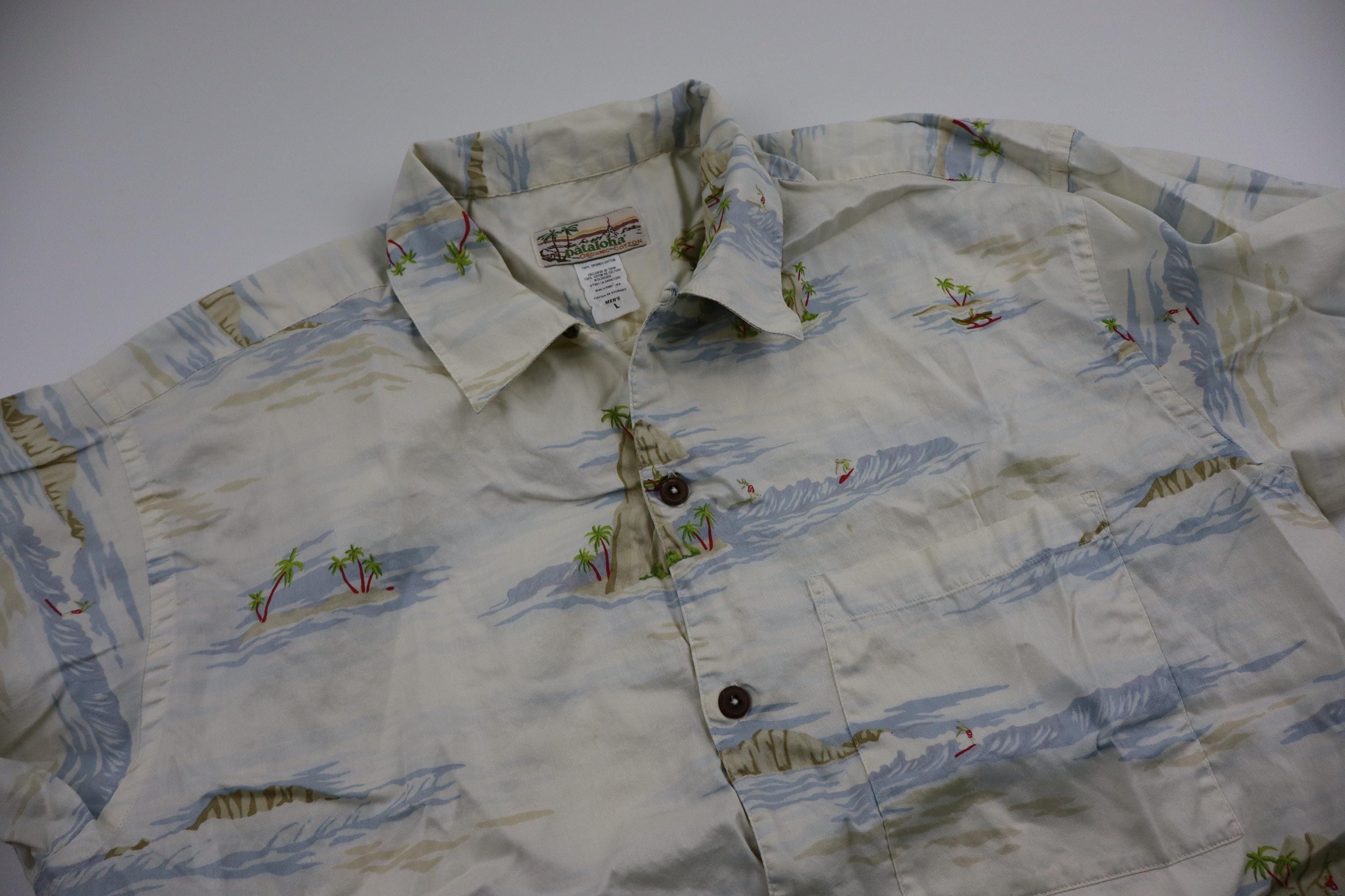 Vintage 90s Patagonia Pataloha Fishing All Over Print Island