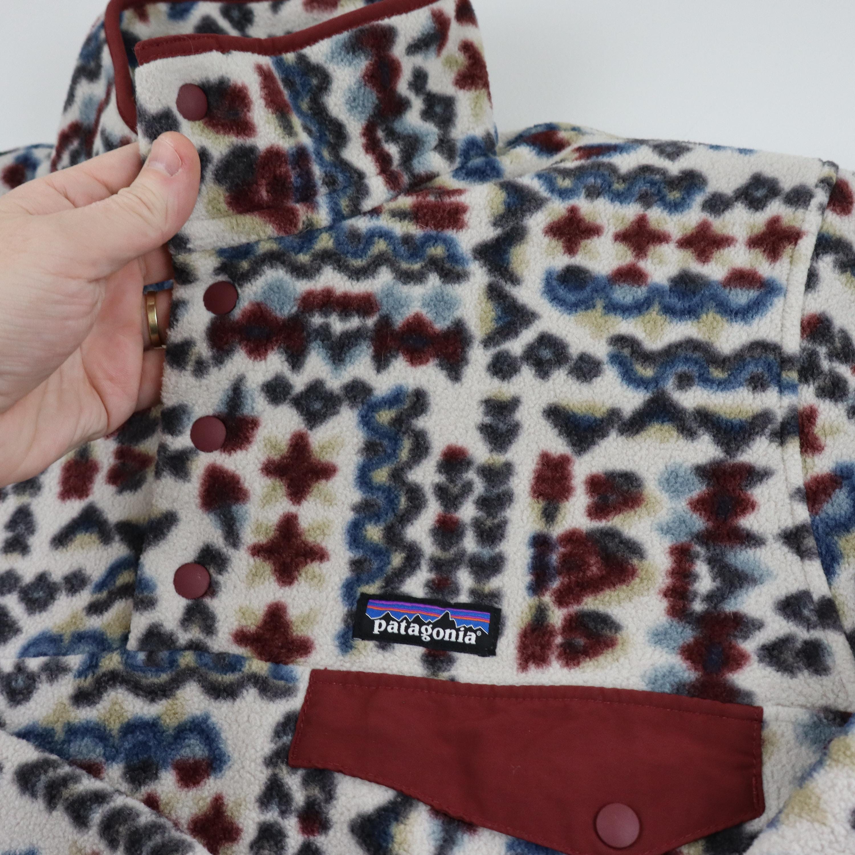 Patagonia Wandering Woods Aztec Tribal Synchilla Fleece Snap-t