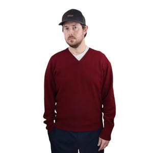 Vintage Pendleton 100% Cashmere V-Neck Pullover Sweater Mens Large Medium Maroon Red 70s 80s Stretch Luxurious Grandpa Dad Cable Knit Tight