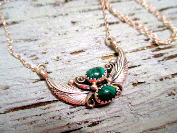 S 8 Beautiful necklace Navajo malachite vintage 9… - image 1