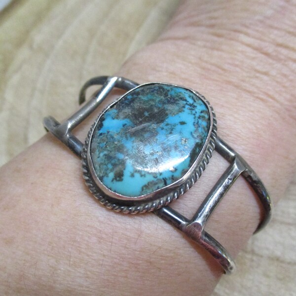 P. 24 Beautiful silver bangle Navajo handmade with turquoise bangle 925 vintage hippie boho gypsy gemstone gift green