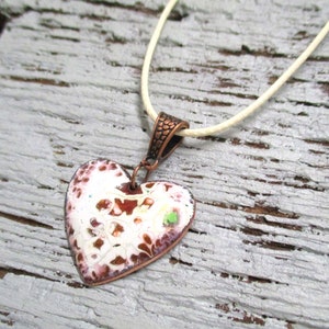 Pendant made of Emallie No. 112 Heart shape white dark red Sprengsel Enamel colors on copper
