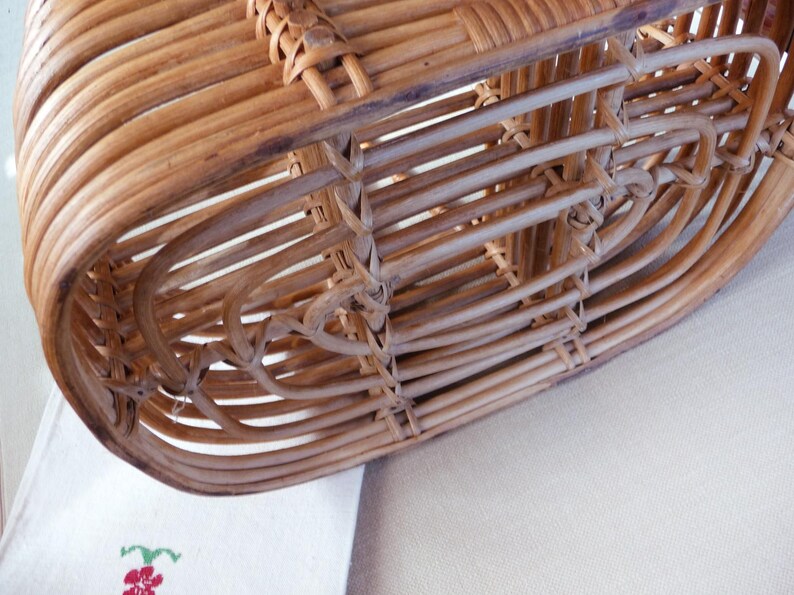 Vintage Rattan Wine Bottle Carrier, French Country Decor, 6-Bottle Rack image 10