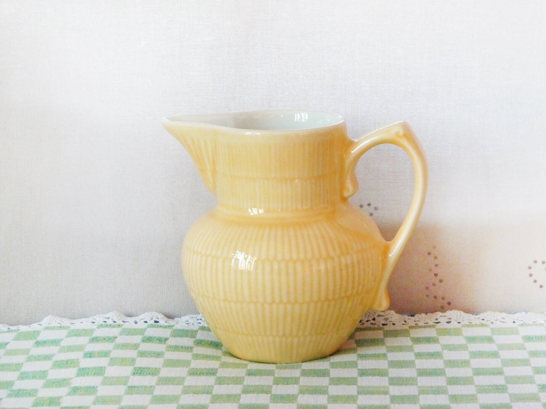 Crème Royale Boch, Jaune Classique, Fabriqué en Belgique, Crémier Vintage, Collection Vienne, Shabby