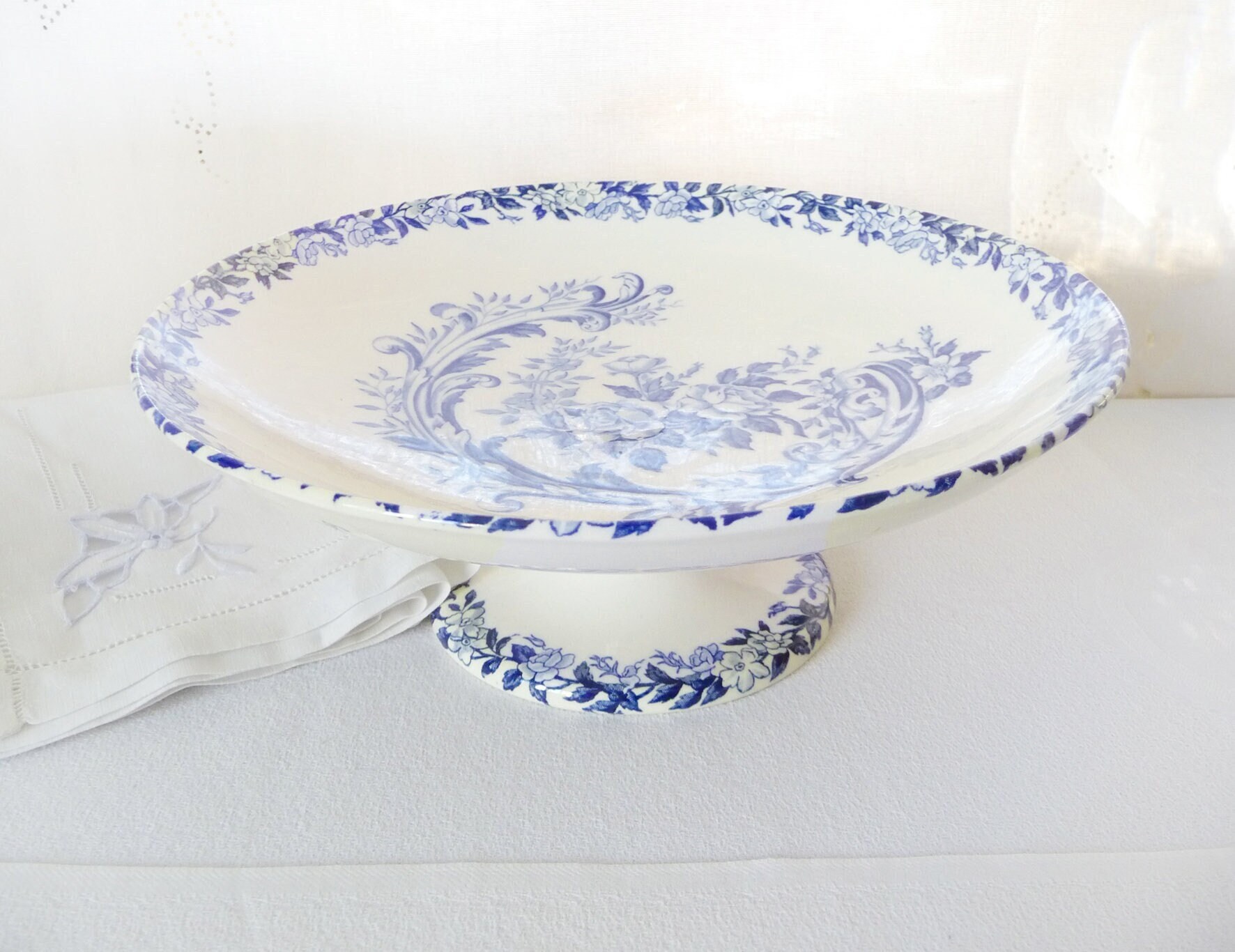 Antique Victorien Ironstone Bol de Fruits, Monogram C, en Excellent État, Français Clairefontaine Ba