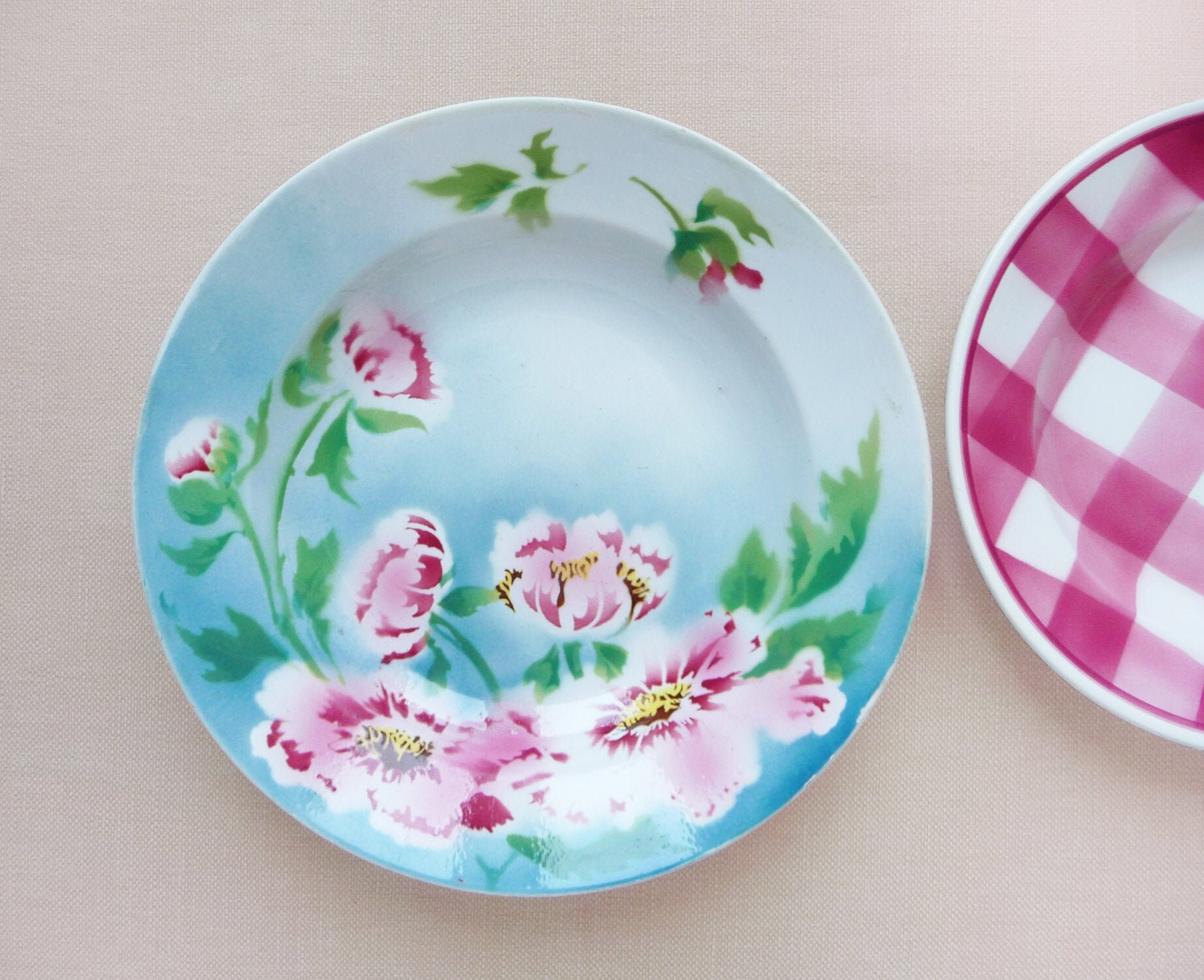 Rare et Magnifique Grand Plat Rond Profond Ceranord, Saint Amand, Motif Pivoine, Rare, Faïence Vinta