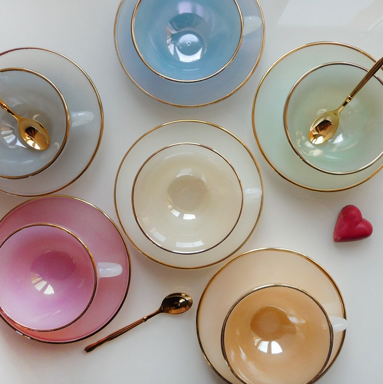 6 beautiful Arcopal opaline cups, OPALE, Harlequin, pastel, Pink Peach Yellow Grey Purple Blue Green, Old Stock NEW, deeper colour version