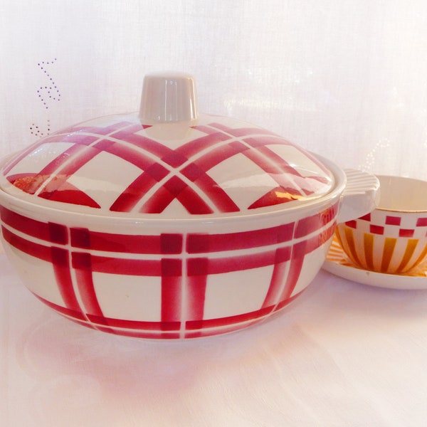 BADONVILLER red check TUREEN, Ruby Red gingham tureen, airbrushed, French vintage earthenware, Country House, vintage tureen , hand made