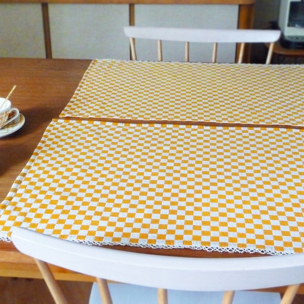 2 vintage YELLOW Damier PLACEMATS, small CURTAINS, hand made, 61 x 37 cm, checkered curtain, DoubleWeave, Bistrot tablecloth, Lustucru