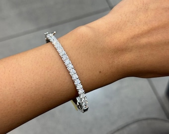 Lab Grown Diamond Tennis Bangle, 4.00CT D/VS, 9K White Gold, Claw Set Bracelet