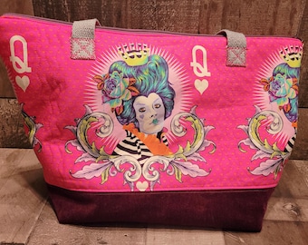 Alice in Wonderland Quilted Project Bag: Queen Print Zippered Tote