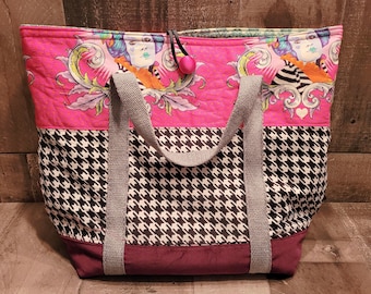 Mega Maker Tote - Alice in Wonderland, the Queen print with mixed fabrics, quilted body