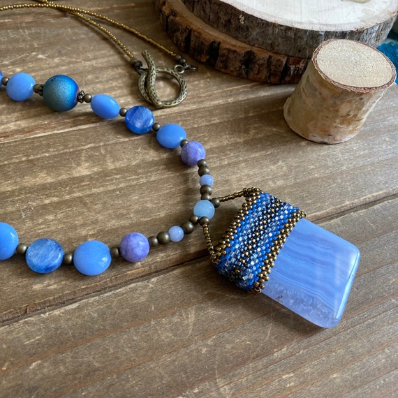 Natalie La Bruzzy Sterling Silver Blue Lace Agate Pendant - Abracadabra  Jewelry / Gem Gallery