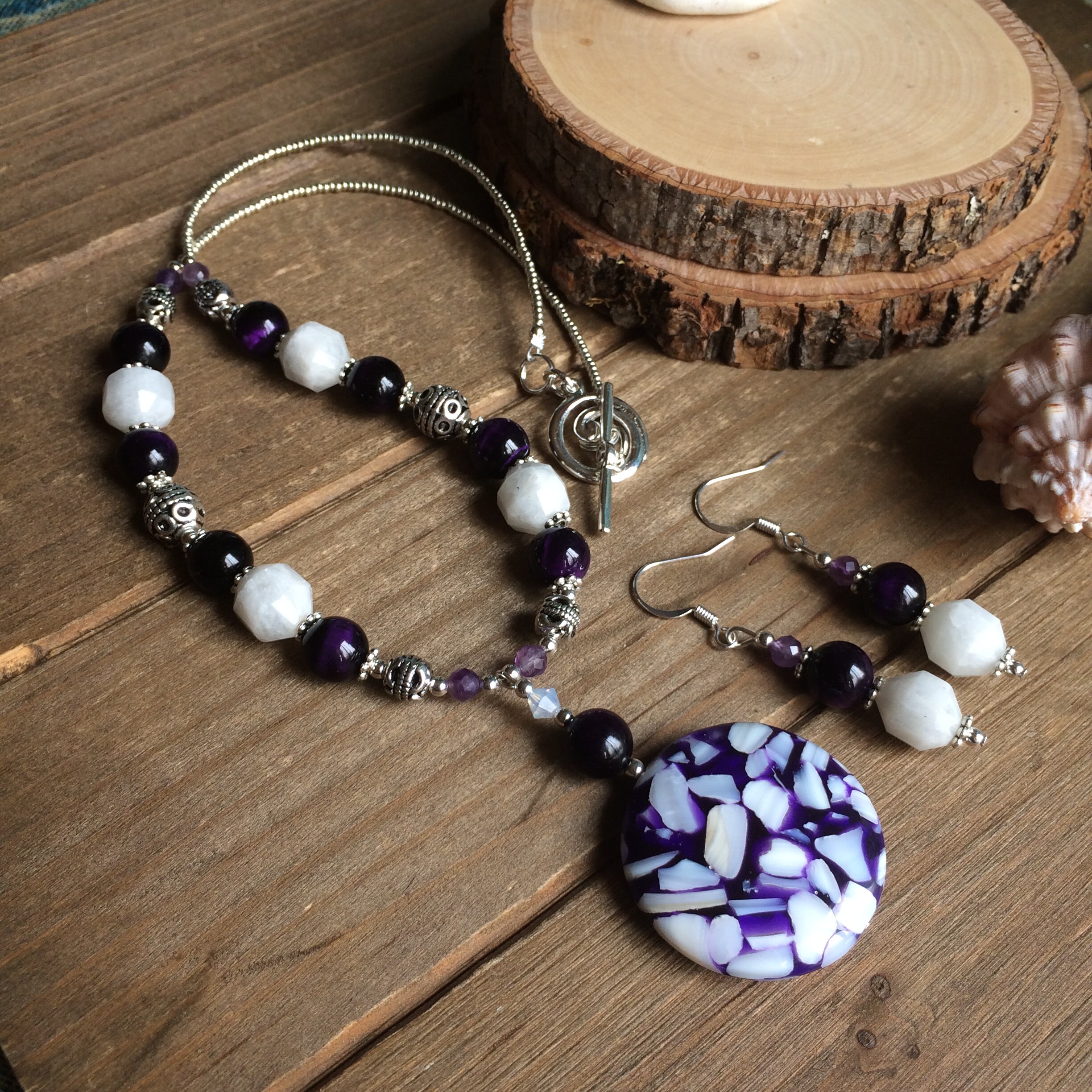 Parure Fantaisie Collier Et Boucles D'oreilles Avec Pierres Violine - Occasion
