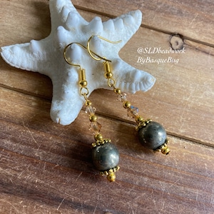 Pyriet oorbellen goud natuursteen oorbellen boho hangoorbellen kristallen oorbellen hippie tribal handgemaakt boho goud unieke sieraden vrouwen