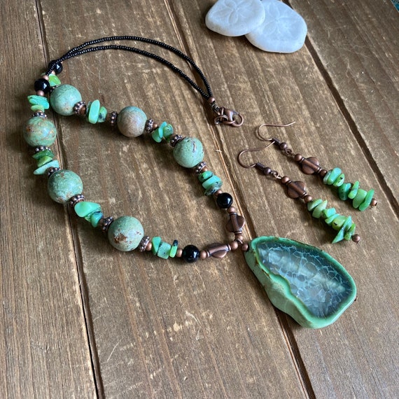 Green Stone Jewelry Set
