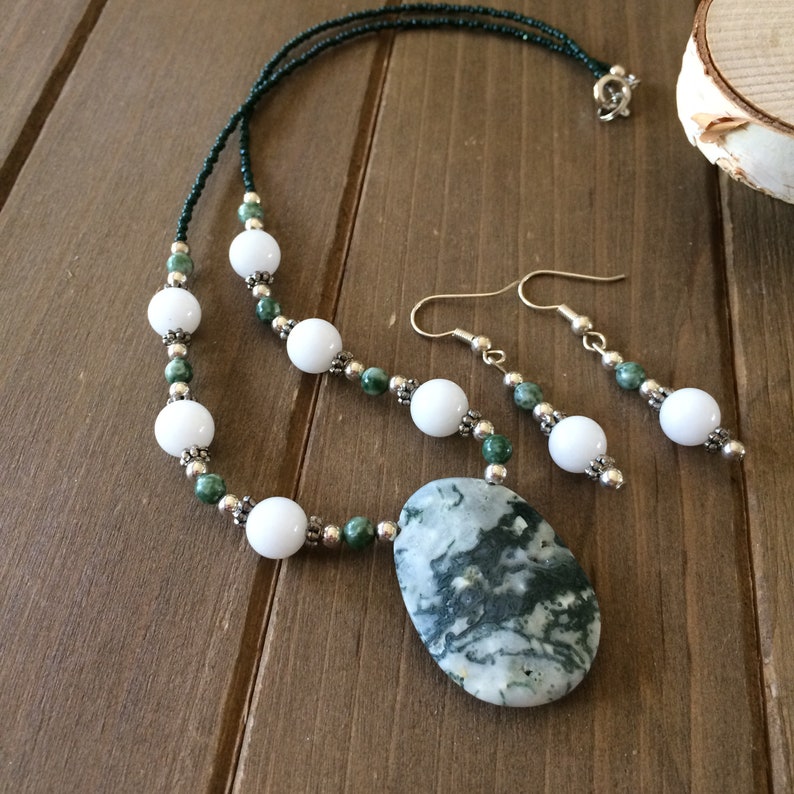 Stone jewelry set Green moss agate set pendant set white jade beaded set necklace earrings set oval boho tribal unique jewelry for women SLD