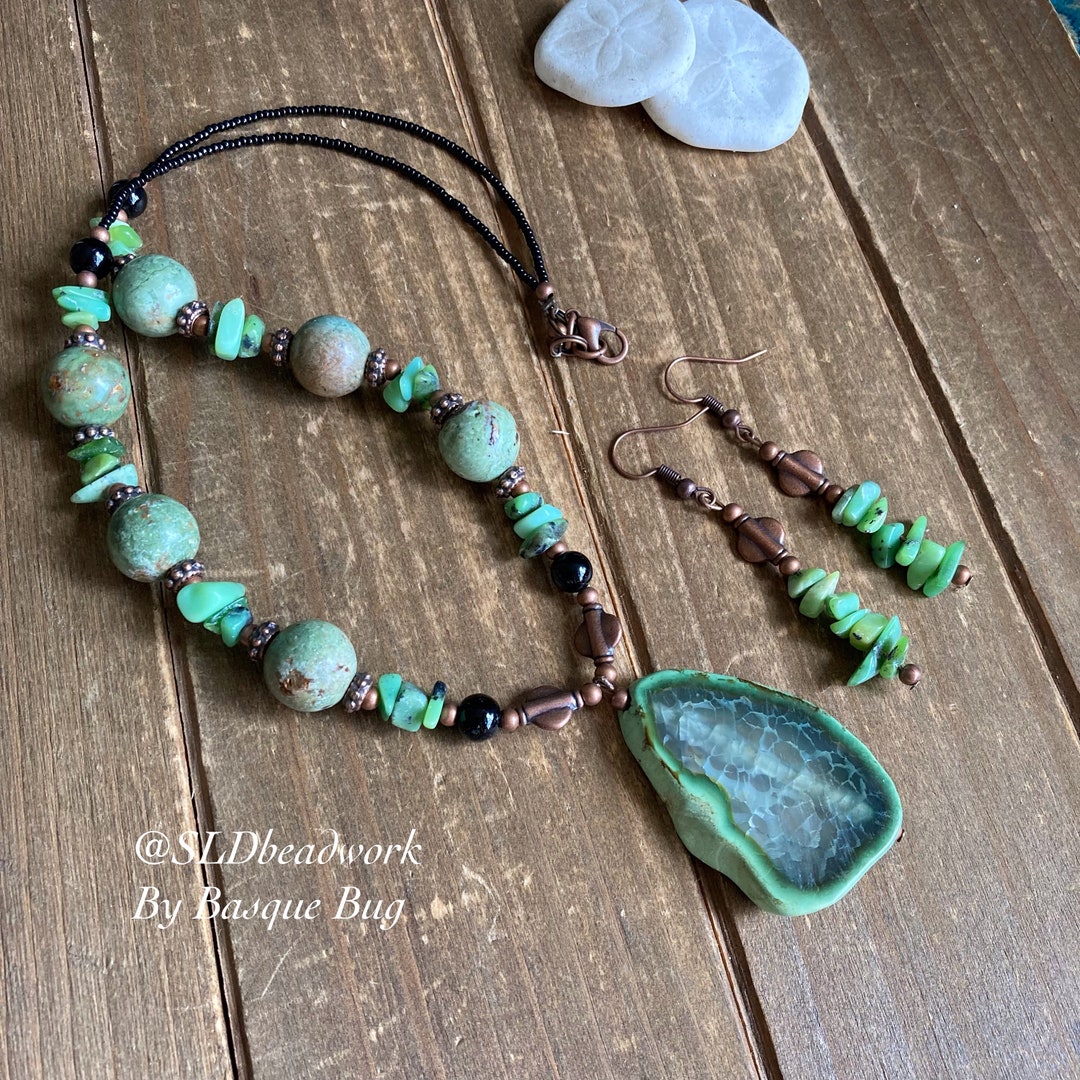Stone Peace Navajo Necklace - Green main image 1