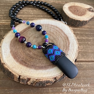 Versteinerte Halskette , schwarze Steinkette wickeln Boho Hippie-Stil Perlen native tribal Boho Kunst Silber Erde einzigartigen Schmuck Frauen Männer