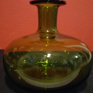 Hand Blown Artisanal Large Green Glass Flower Vase Container Deco Worldly Goods, Inc. Made in Mexico