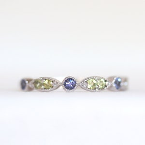 18K White Gold Art Deco BAnd, Tanzanite and Peridot Ring, Marquise Dot Wedding Band, December March Birthstone Ring, Vintage Milgrain Band