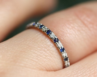 Blauwe saffier en diamanten platinaring, massieve PT 950-trouwring, 1,5 mm micropave-ring, geboortesteenring halve eeuwigheid september en april