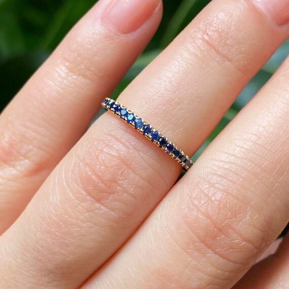 ブルーサファイア 平打ち 指輪 ハーフ エタニティリング ファイブストーン 細い リング 9月誕生石 k10ピンクゴールド 幅約2mmリング 少し細め 9K ブルーサファイア エタニティリング | Sally\u0027s Jewelry サリーズ