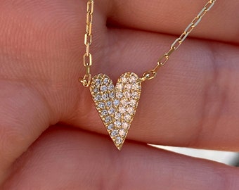 Collar colgante de corazón de diamante, collar de corazón de diamante de oro de 14K o 18K para mujer, cadena de collar de corazón de capa, colgante de corazón micro pavé