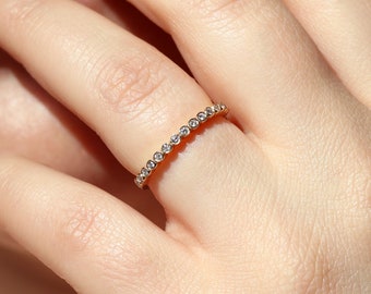 Banda de diamante natural, anillo de oro amarillo de 14 quilates, anillo de boda de diamantes con bisel, alianza de bodas half eternity, anillo de apilamiento minimalista de bisel redondo