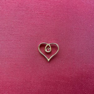 Vintage ‘Tiny Heart’ Pin