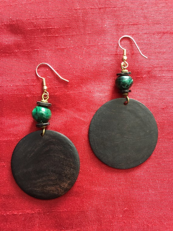 Black Disc Pierced Earrings