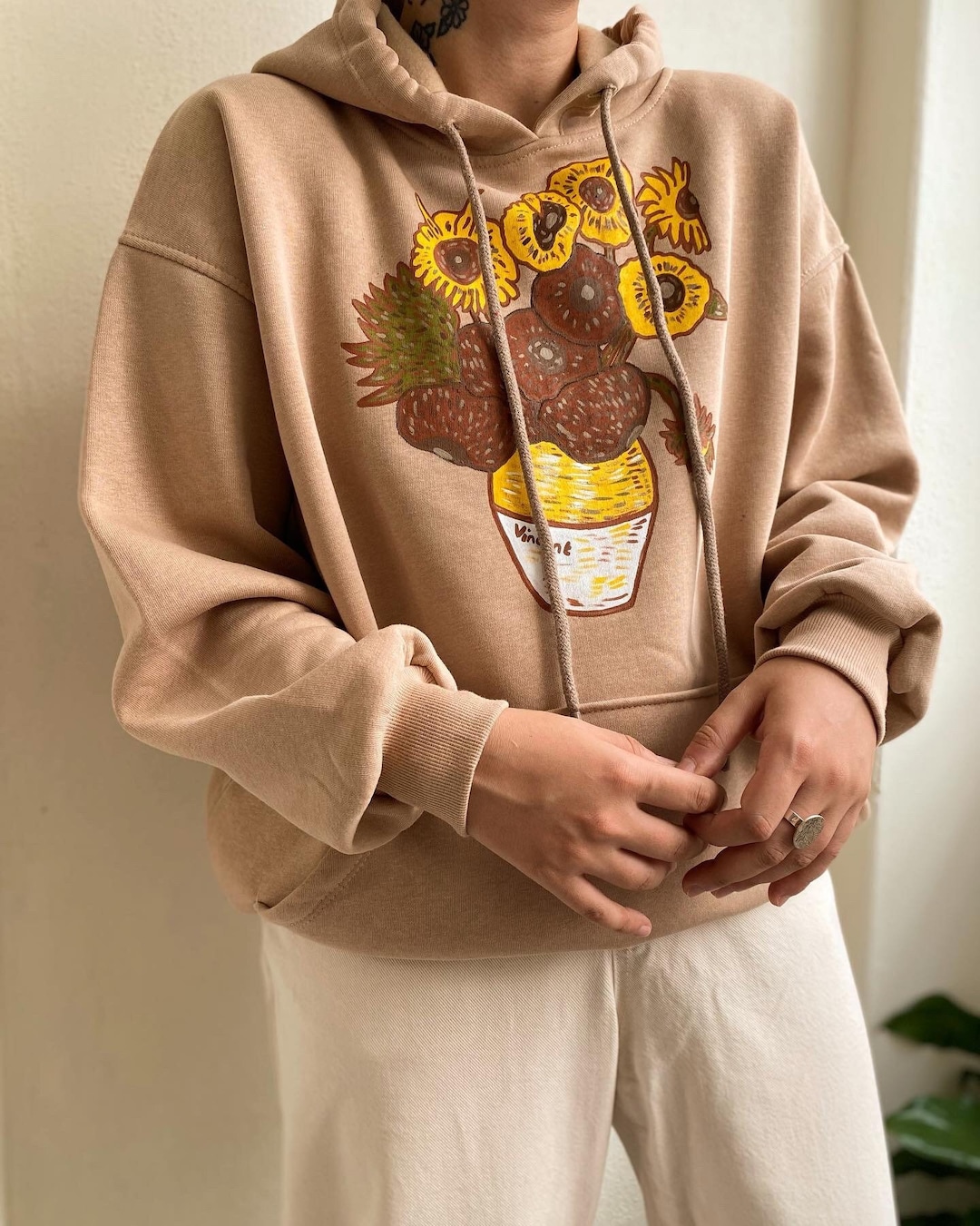 Oversize 'Van Gogh' Graphic Hoodie - Art Inspired Streetwear Sweatshirt