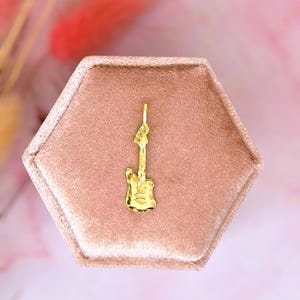 Vintage 10k Gold Electric Guitar Pendant Charm: Music Lover Gift