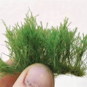 27 mm high - 22 new tufts of summer green grass dip153894