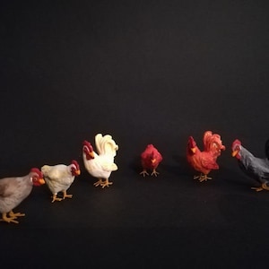 Rooster or Hen for the nativity scene or diorama 1/18 scale, 1 pcs, random color and shape