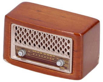 antique radio for dolls house 1:12 scale as in the photo, already assembled and colored