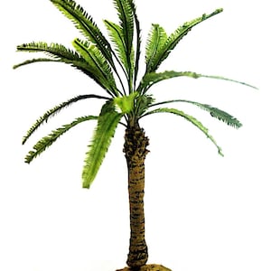 Mini palm or pot plant - height approx 9 cm TNH-007