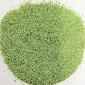 Feines Graspulver oder Laub Ta-25 grünes Reseda Menge 30gr.