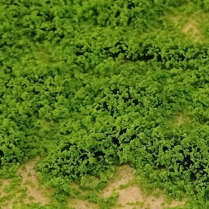 Tufts with leaves – 6 mm green leaves 31
