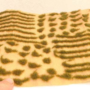 Grass Tufts 3-4 mm autumn farm grass tufts and stripes