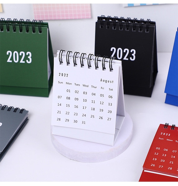Mini calendrier de bureau d'août 2022 à décembre 2023 Calendrier de bureau  Morandi -  France