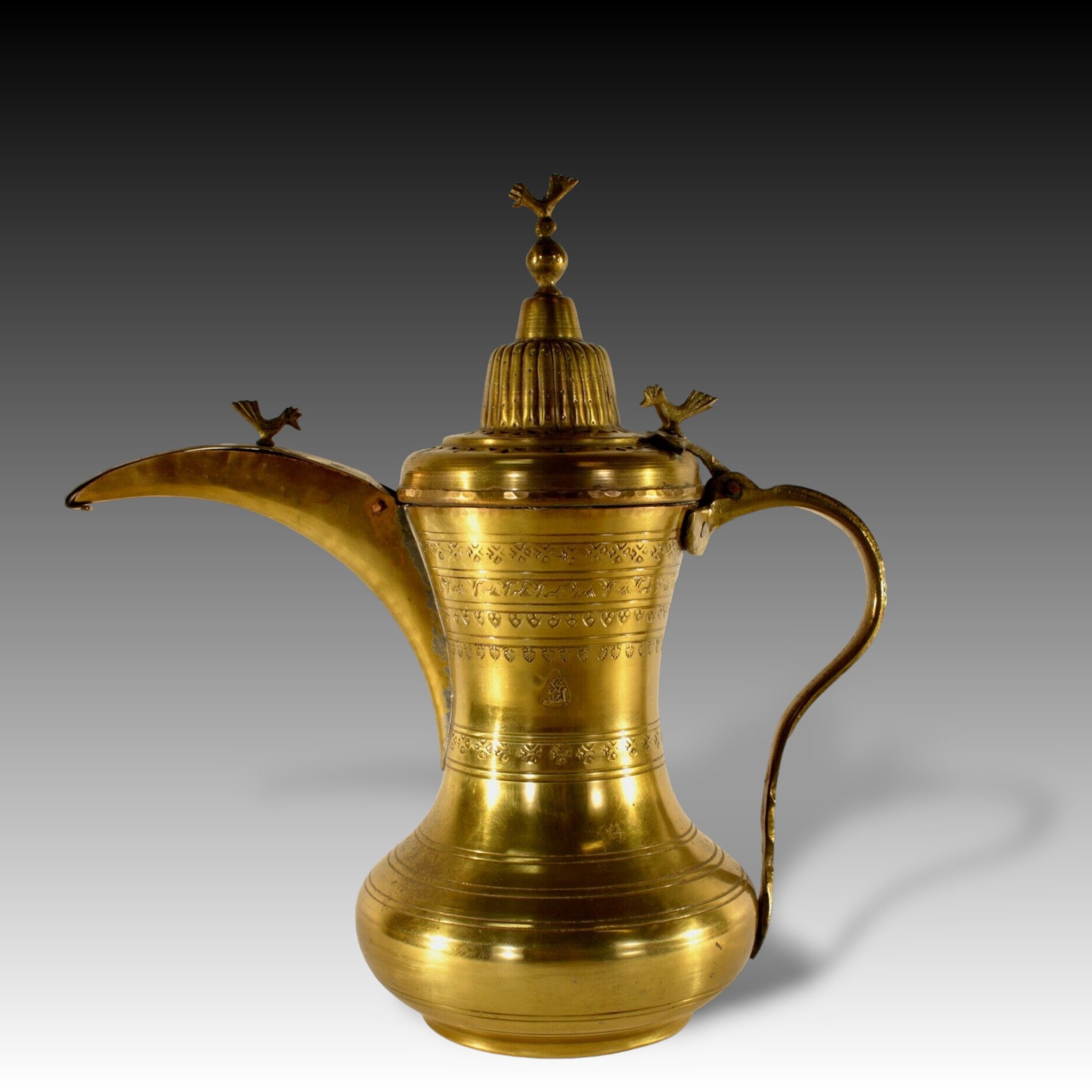 Antique dallah top