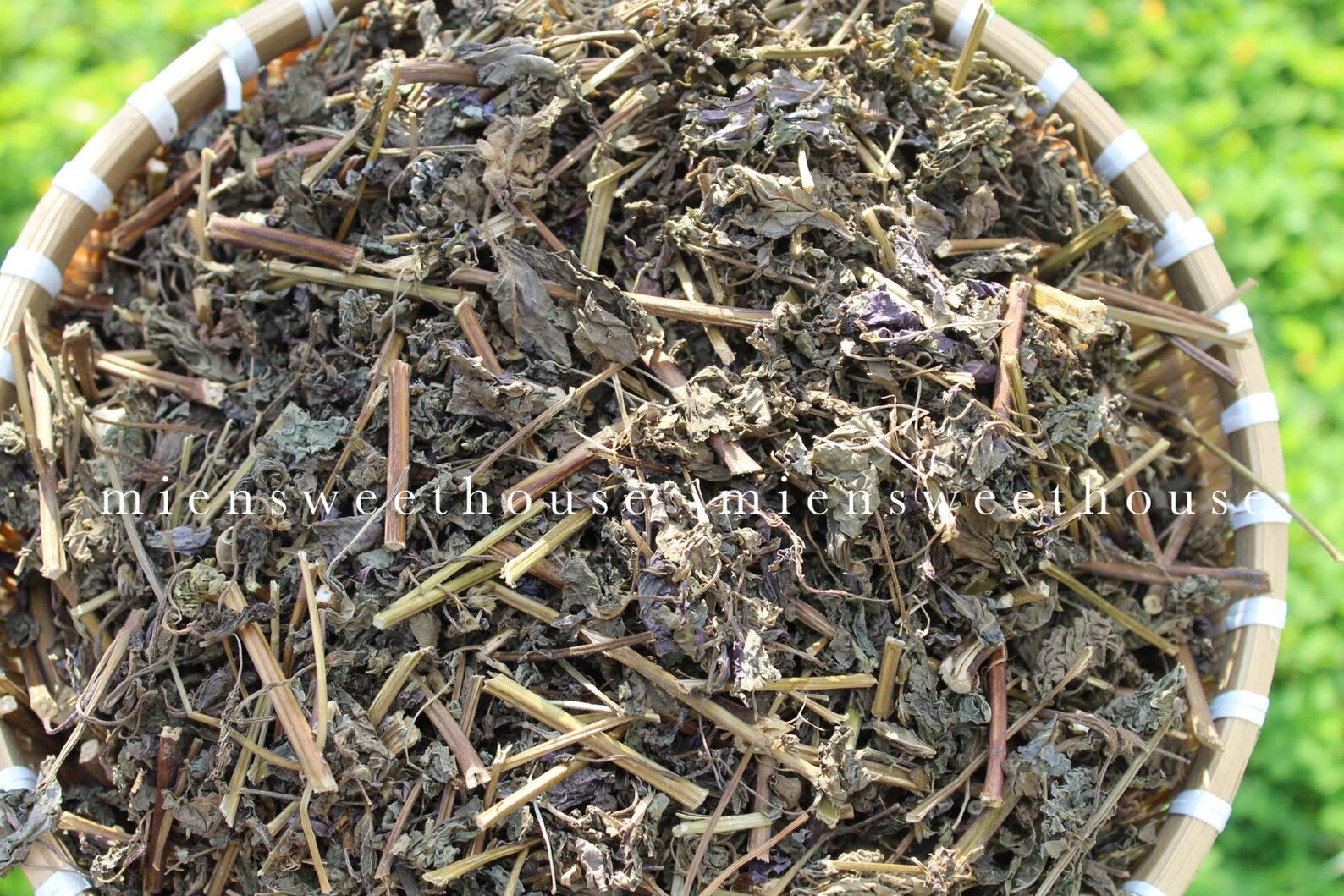 Dried Shiso Leaves - Vietnamese Herbal Tea - Cây Tía Tô Khô (250g ...