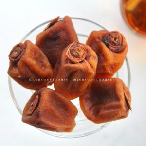 Kaki vietnamien séché - Kaki séché de Da Lat - Hồng sấy treo Đà Lạt - Snack de fruits secs - Kaki oriental - Spécialité de Da Lat